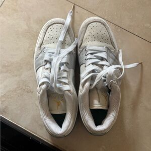 Jordan Nike 1 low white shoes